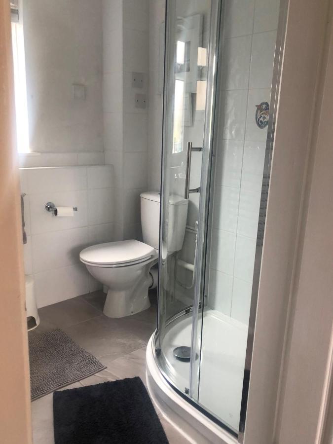 Little Park Holiday Homes Self Catering Cottages 1 & 2 Bedrooms Available Close To Tutbury Castle ภายนอก รูปภาพ
