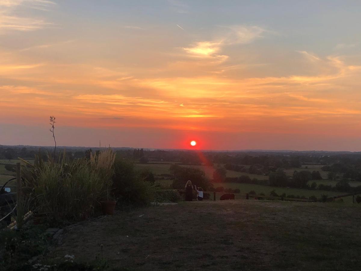 Little Park Holiday Homes Self Catering Cottages 1 & 2 Bedrooms Available Close To Tutbury Castle ภายนอก รูปภาพ