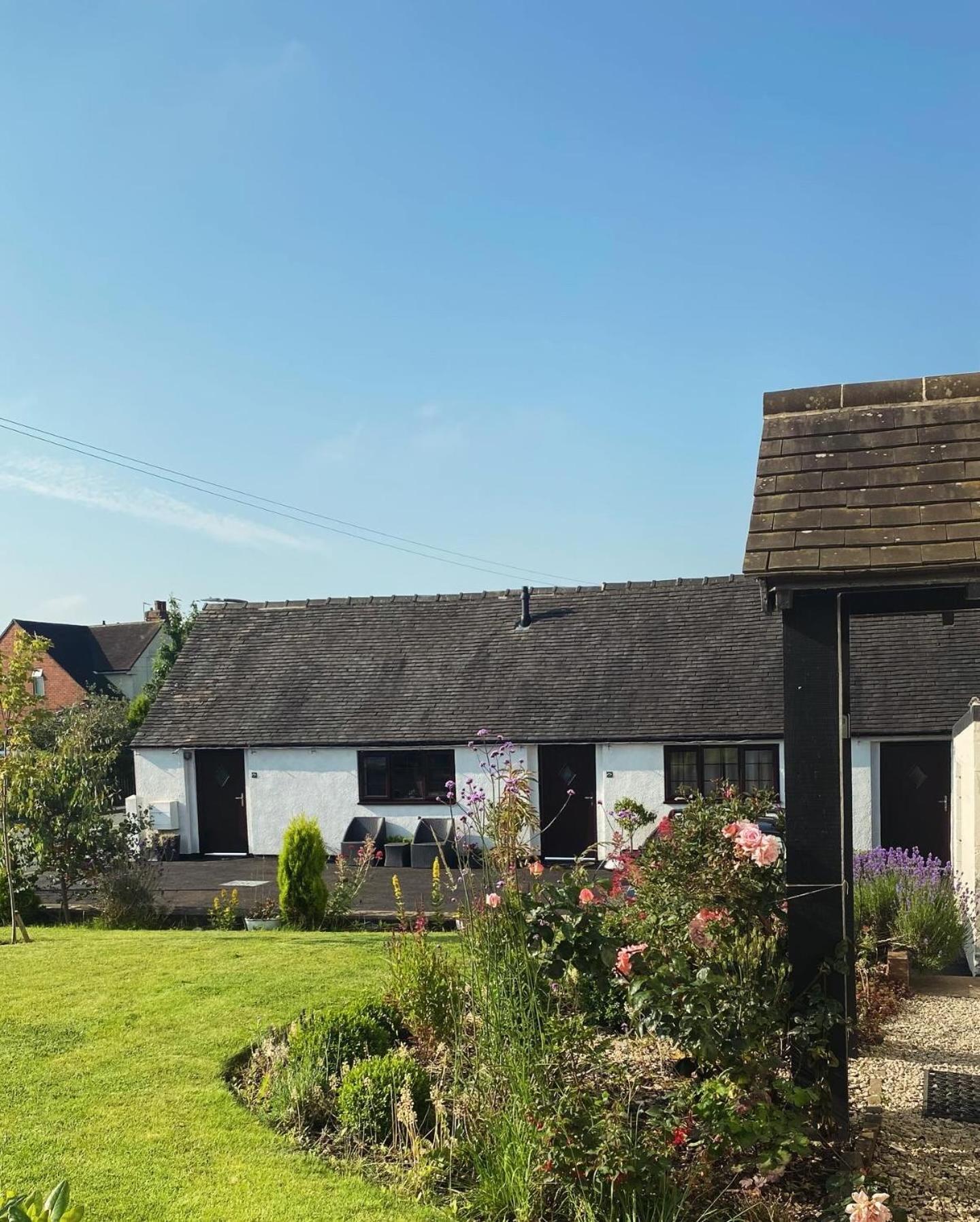 Little Park Holiday Homes Self Catering Cottages 1 & 2 Bedrooms Available Close To Tutbury Castle ภายนอก รูปภาพ